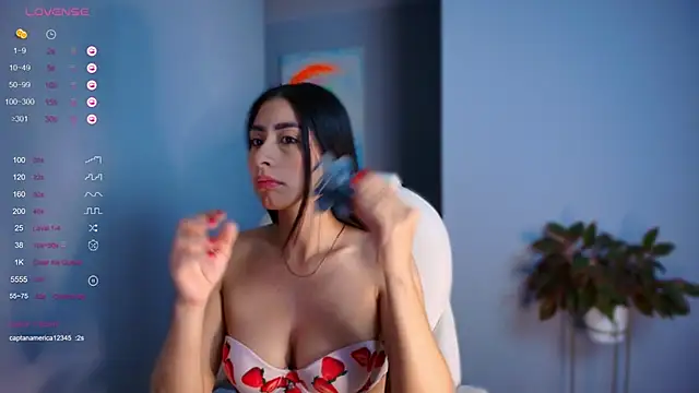 auroracaruso11 online show from December 3, 11:22 am