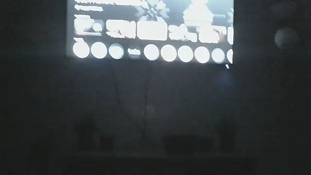 Snapshot of Stayinalive1992 chatting on December 4, 5:05 am Stayinalive1992 online show from December 4, 5:05 am