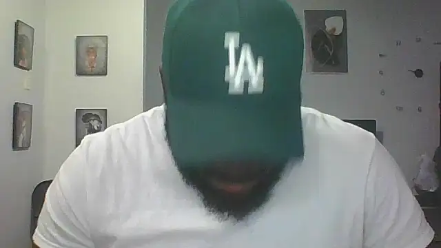 Snapshot of Stayinalive1992 chatting on September 13, 2:55 am Stayinalive1992 online show from September 13, 2:55 am