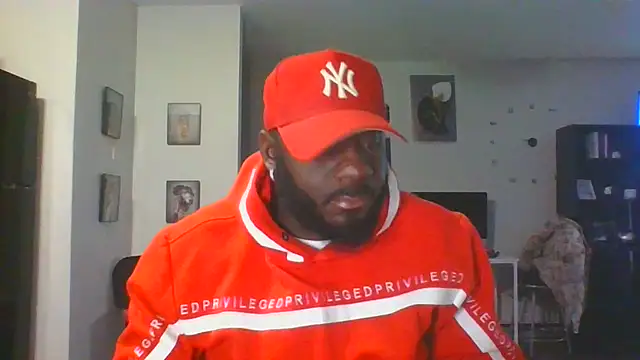 Snapshot of Stayinalive1992 chatting on October 29, 2:58 am Stayinalive1992 online show from October 29, 2:58 am