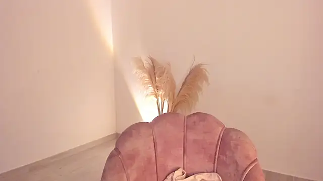 amelie murphy  online show from March 26, 11:38 am