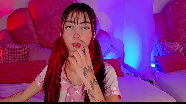 Snapshot of ParisFox_ chatting on February 25, 9:02 pm ParisFox online show from February 25, 9:02 pm