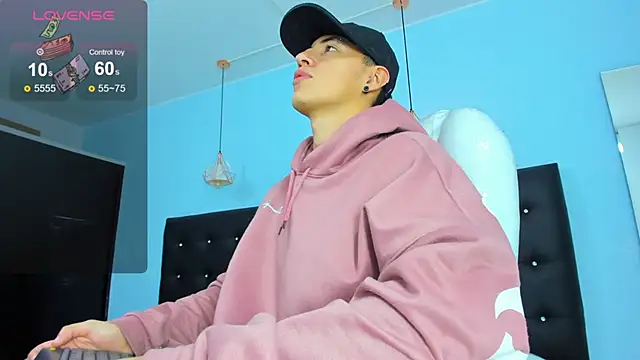 Lobo 17  online show from January 14, 3:12 am