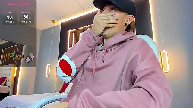 Lobo 17  online show from March 17, 4:10 pm