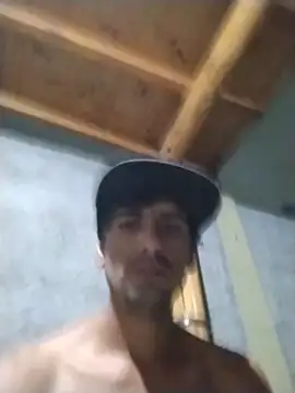 Snapshot of davicitos chatting on February 20, 12:29 am davicitos online show from February 20, 12:29 am