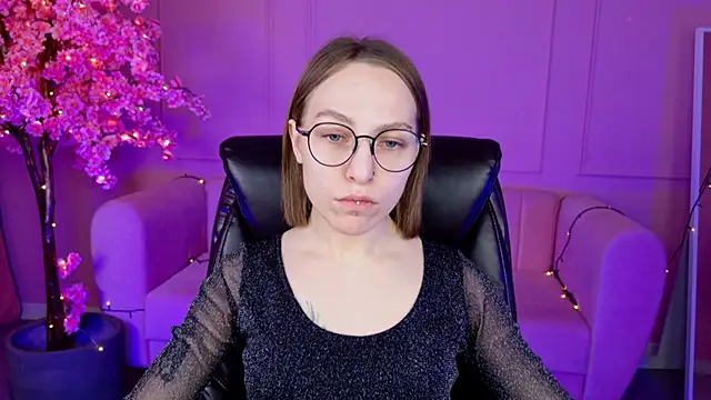 Snapshot of AphexQueen chatting on January 28, 1:16 pm AphexQueen online show from January 28, 1:16 pm