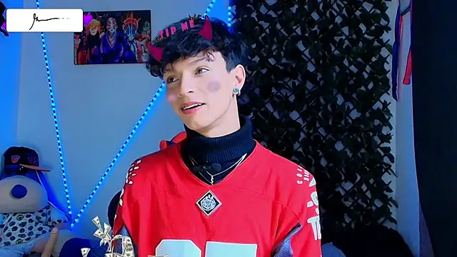 Snapshot of twink_sebas_ chatting on February 25, 7:36 pm twink sebas online show from February 25, 7:36 pm
