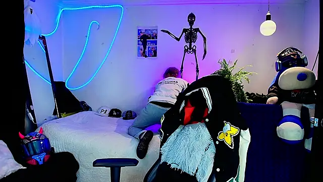 twink sebas  online show from November 4, 3:38 am