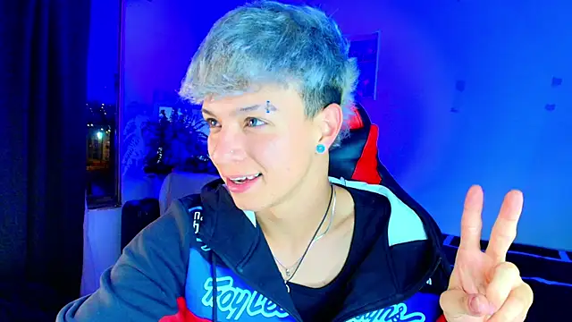 twink sebas  online show from December 18, 1:17 pm