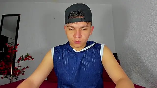 Snapshot of Danielbluestar chatting on February 26, 5:39 pm Danielbluestar online show from February 26, 5:39 pm