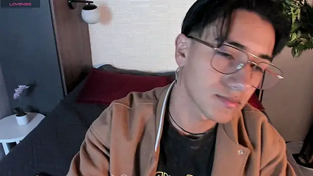 Andy Joy  online show from December 2, 11:26 am