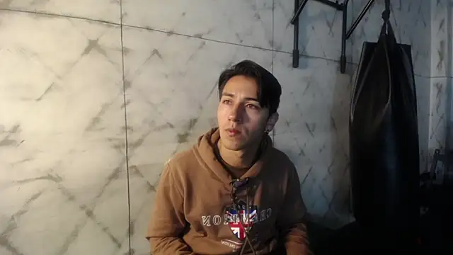 Andy Joy  online show from February 5, 10:31 am