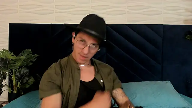 Andy Joy  online show from May 22, 11:38 am