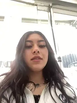 Snapshot of emily_22x chatting on January 3, 4:37 pm emily 22x online show from January 3, 4:37 pm