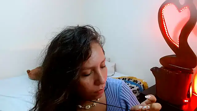 naihroby online show from December 21, 3:58 am