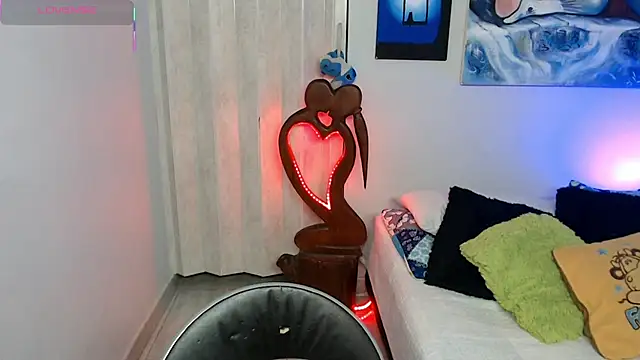 naihroby online show from March 22, 3:10 am