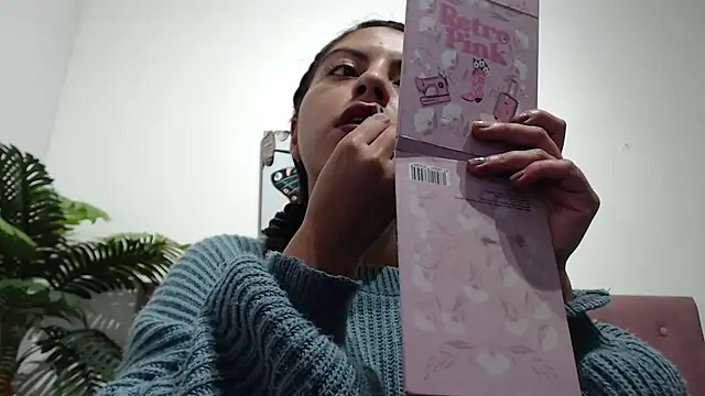 CarolineBrunx online show from March 13, 4:49 am