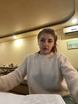 Snapshot of sexyy_girl_ chatting on December 17, 8:56 am sexyy girl online show from December 17, 8:56 am