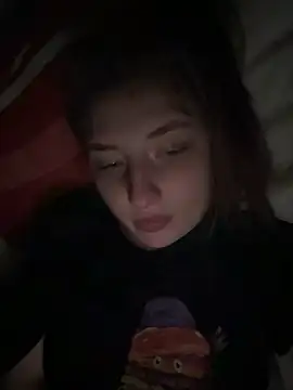 Snapshot of sexyy_girl_ chatting on February 19, 4:33 pm sexyy girl online show from February 19, 4:33 pm