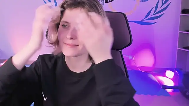 LolaAsmus online show from December 24, 8:11 am