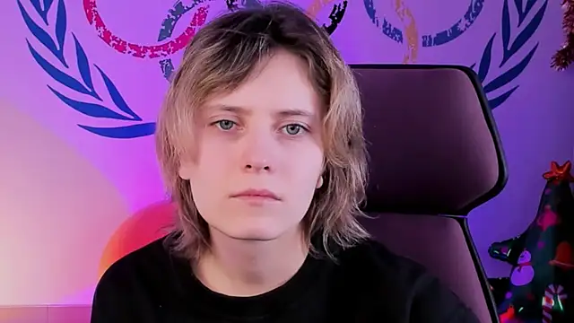 LolaAsmus online show from December 28, 5:12 am