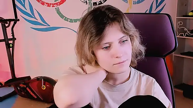 LolaAsmus online show from February 13, 8:17 am