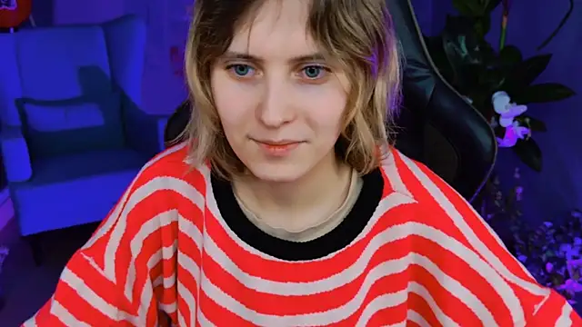 LolaAsmus online show from February 14, 8:10 am