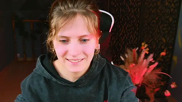 LolaAsmus online show from February 18, 10:49 am