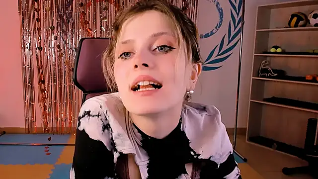 LolaAsmus online show from February 27, 11:31 am