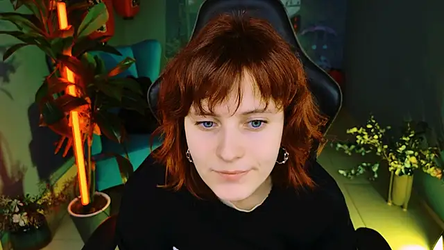 LolaAsmus online show from March 10, 9:10 am