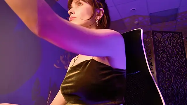 LolaAsmus online show from March 19, 7:17 pm