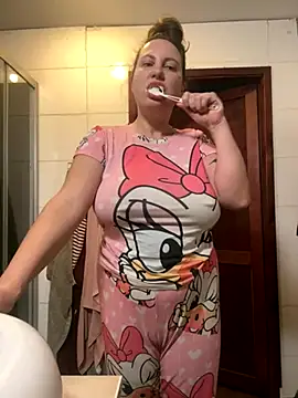 Yanacool007 online show from December 5, 9:51 am