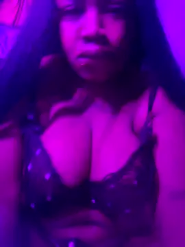 Snapshot of Gripperke00 chatting on February 6, 12:00 am Gripperke00 online show from February 6, 12:00 am