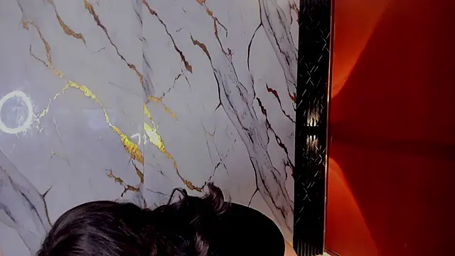 Vennus gir online show from December 16, 9:20 pm