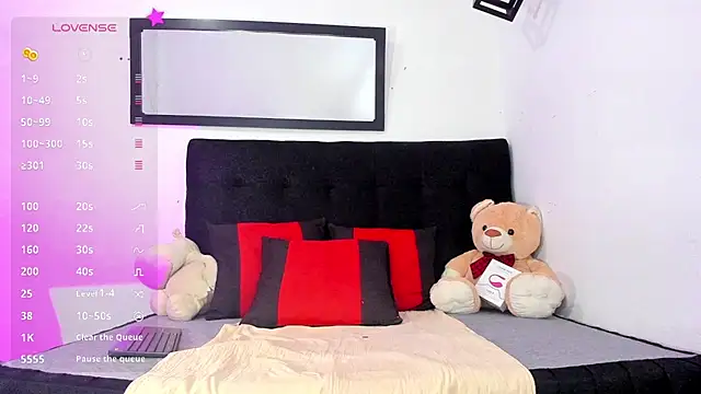 Snapshot of brittany_williams_ chatting on February 4, 6:27 pm brittany williams online show from February 4, 6:27 pm