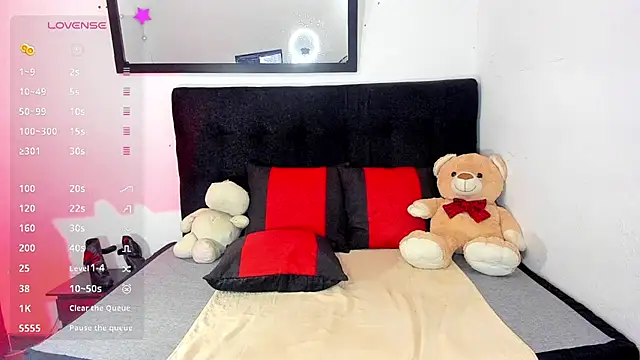 Snapshot of brittany_williams_ chatting on February 7, 3:19 pm brittany williams online show from February 7, 3:19 pm