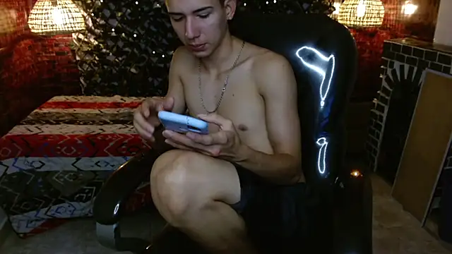 Snapshot of JackSwan18 chatting on January 11, 3:52 pm JackSwan18 online show from January 11, 3:52 pm