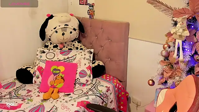 bruneettklaryss online show from December 22, 10:28 am