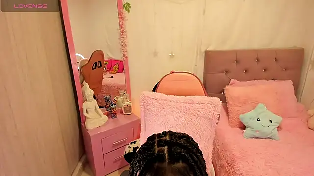 bruneettklaryss online show from February 23, 8:39 am