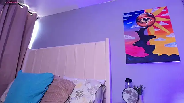 Shenoa1 online show from October 10, 7:35 pm