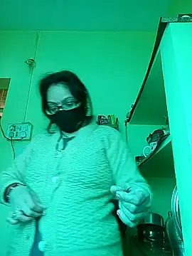 Snapshot of heenage chatting on December 15, 5:02 am heenage online show from December 15, 5:02 am