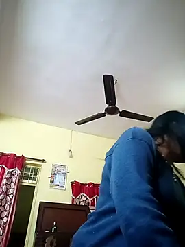 Snapshot of heenage chatting on December 27, 4:47 am heenage online show from December 27, 4:47 am