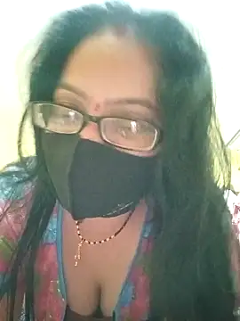 Snapshot of heenage chatting on February 4, 3:44 am heenage online show from February 4, 3:44 am