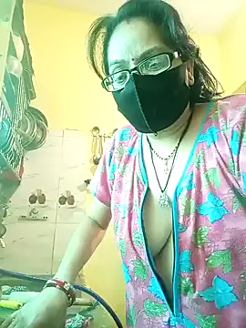 Snapshot of heenage chatting on February 11, 5:58 am heenage online show from February 11, 5:58 am