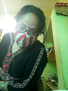 heenage online show from March 11, 9:15 am