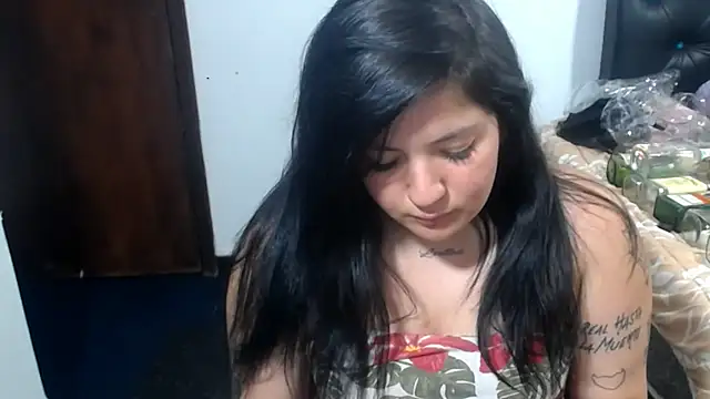 shopyymessyy online show from December 13, 9:30 pm