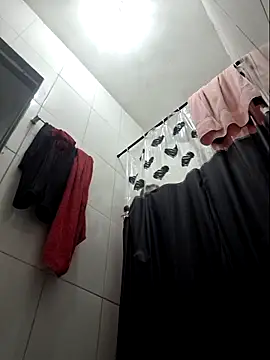 Snapshot of luuhcat09 chatting on November 6, 11:26 pm luuhcat09 online show from November 6, 11:26 pm