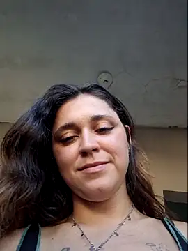 Snapshot of luuhcat09 chatting on November 21, 7:34 pm luuhcat09 online show from November 21, 7:34 pm