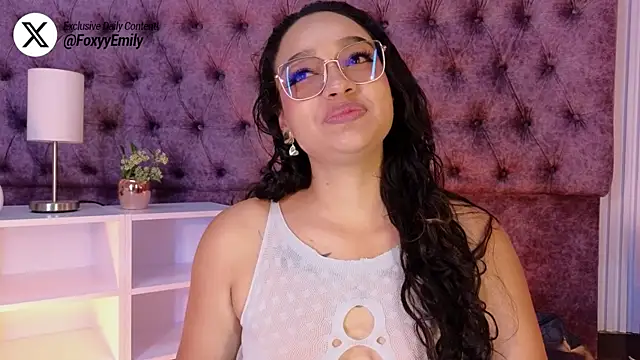 EMILYY FOXY online show from May 21, 8:05 pm