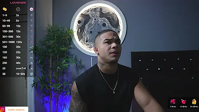 jordan mayers02 online show from March 26, 12:06 am